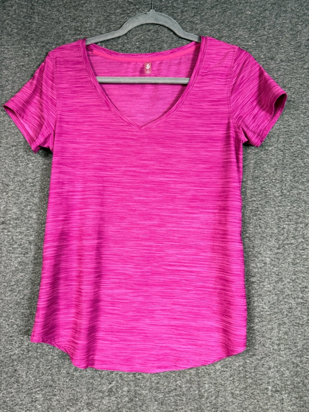 MTA Sport Pink V Neck Athletic Top Size S NWOT Workout Short Sleeve